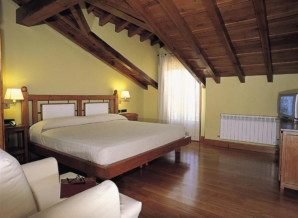 Hotel Don Silvio Colombres Δωμάτιο φωτογραφία