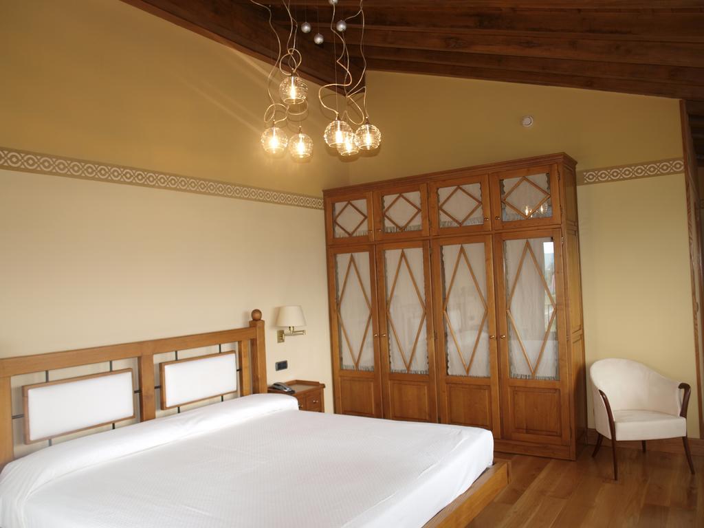 Hotel Don Silvio Colombres Δωμάτιο φωτογραφία