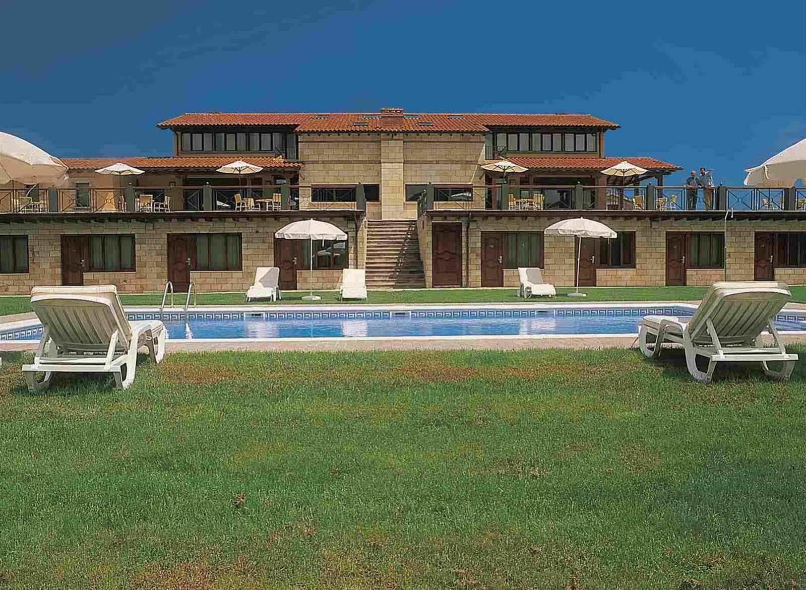 Hotel Don Silvio Colombres Εξωτερικό φωτογραφία